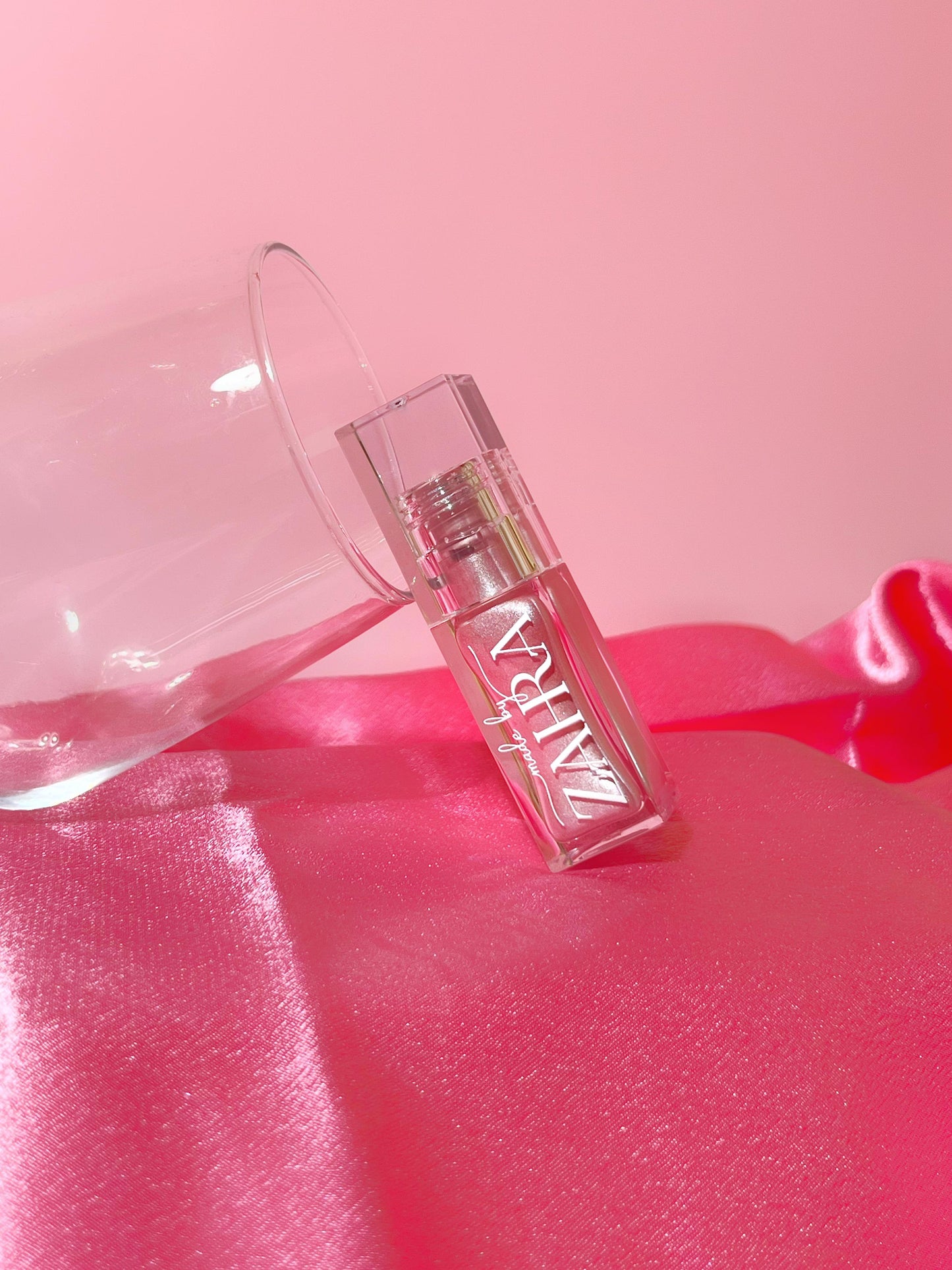 'DIAMONDS' Illuminating Liquid Highlighter